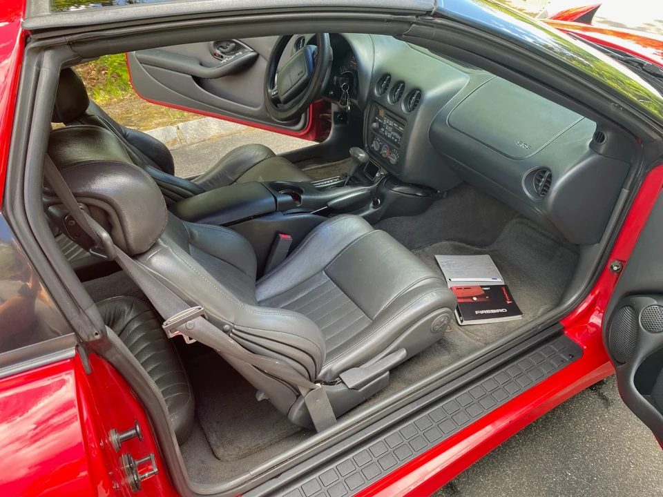 1997 Pontiac Firebird Formula 4th Gen - Image 6 of 13