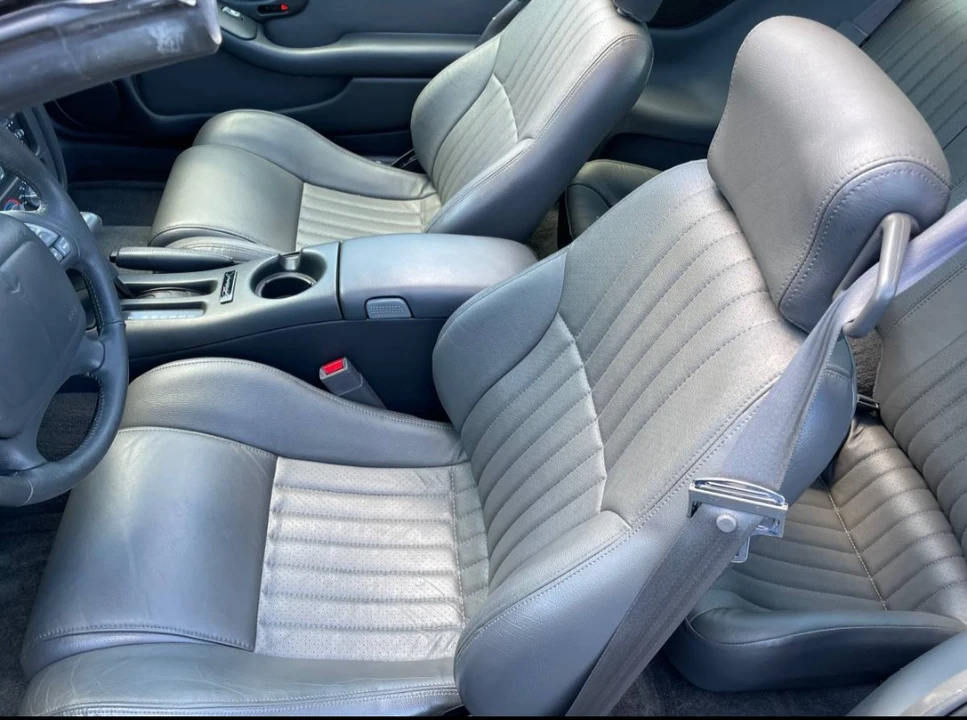 1997 Pontiac Firebird Formula 4th Gen - Image 9 of 18