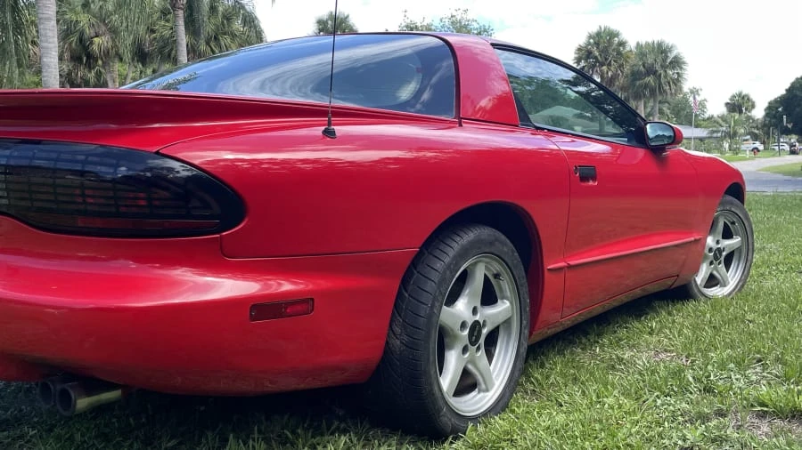 1997 Pontiac Firebird 4th Gen - Image 4 of 11