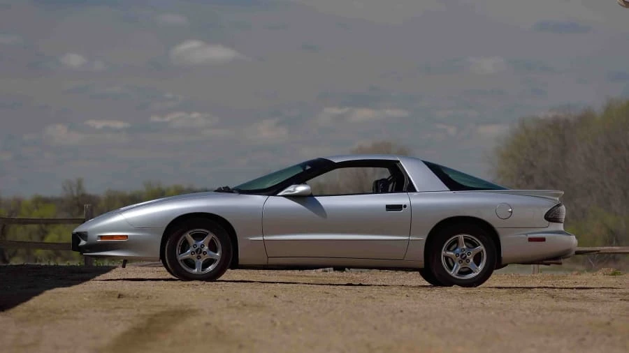 1997 Pontiac Firebird Formula 4th Gen - Image 8 of 12