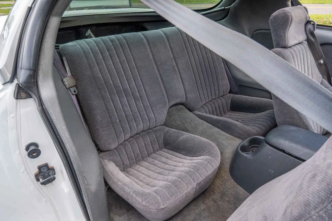 1997 Pontiac Firebird Formula 4th Gen - Image 15 of 21