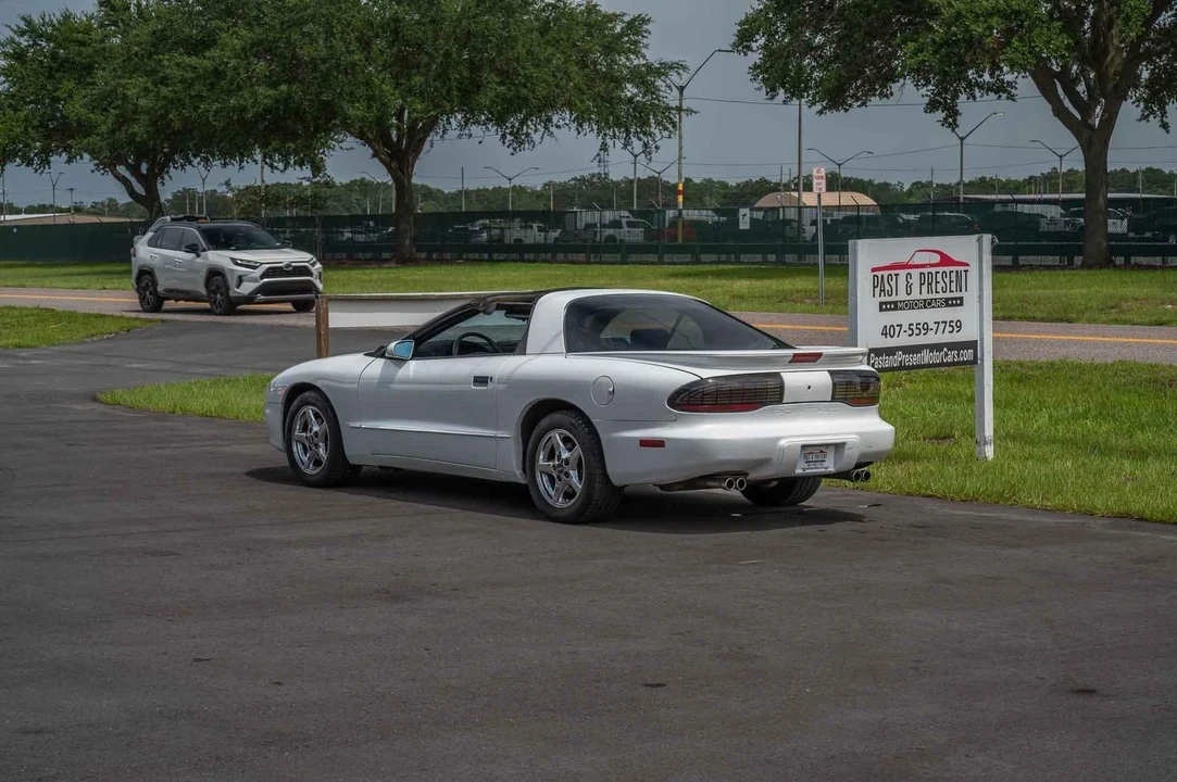 1997 Pontiac Firebird Formula 4th Gen - Image 4 of 21
