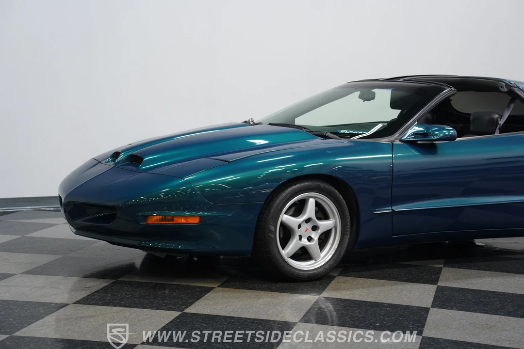 1997 Pontiac Firebird Formula 4th Gen - Image 15 of 31