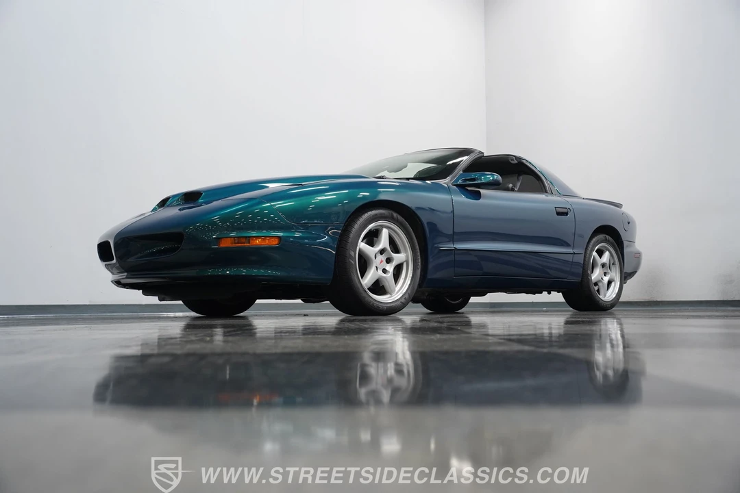 1997 Pontiac Firebird Formula 4th Gen - Image 16 of 31
