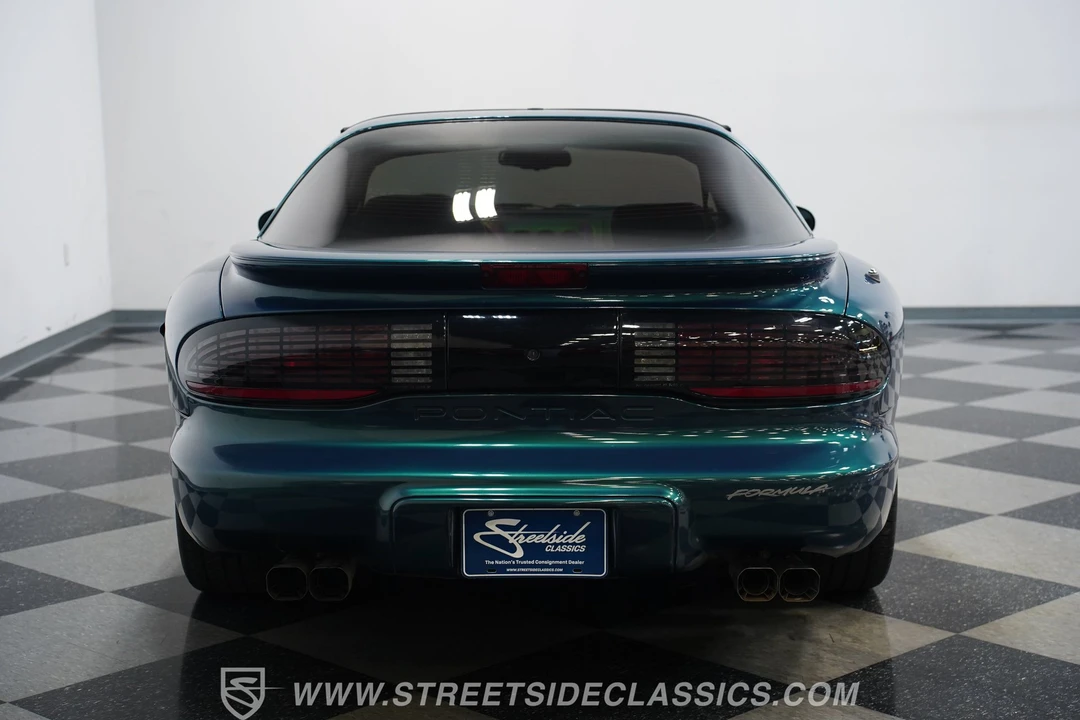 1997 Pontiac Firebird Formula 4th Gen - Image 18 of 31
