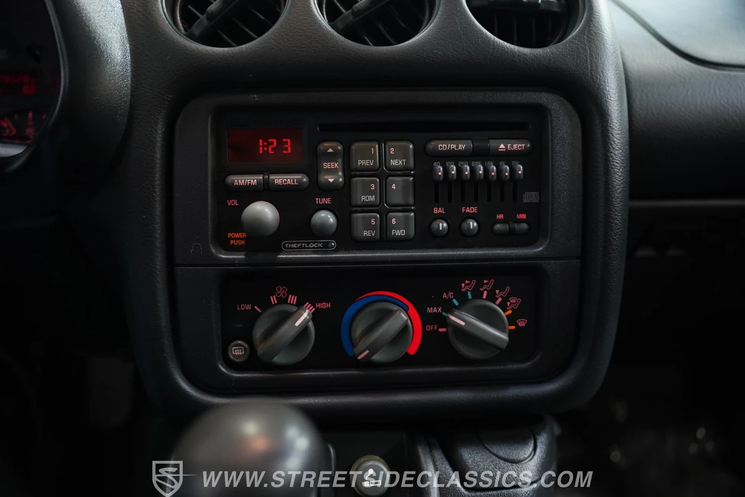 1997 Pontiac Firebird Formula 4th Gen - Image 29 of 31