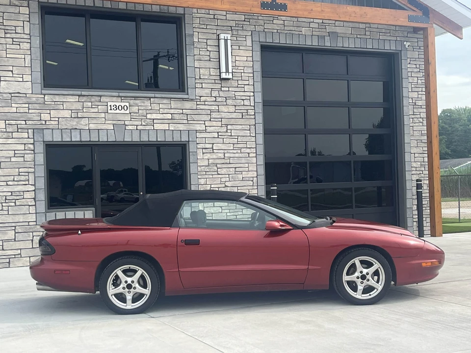1997 Pontiac Firebird Formula 4th Gen - Image 13 of 31