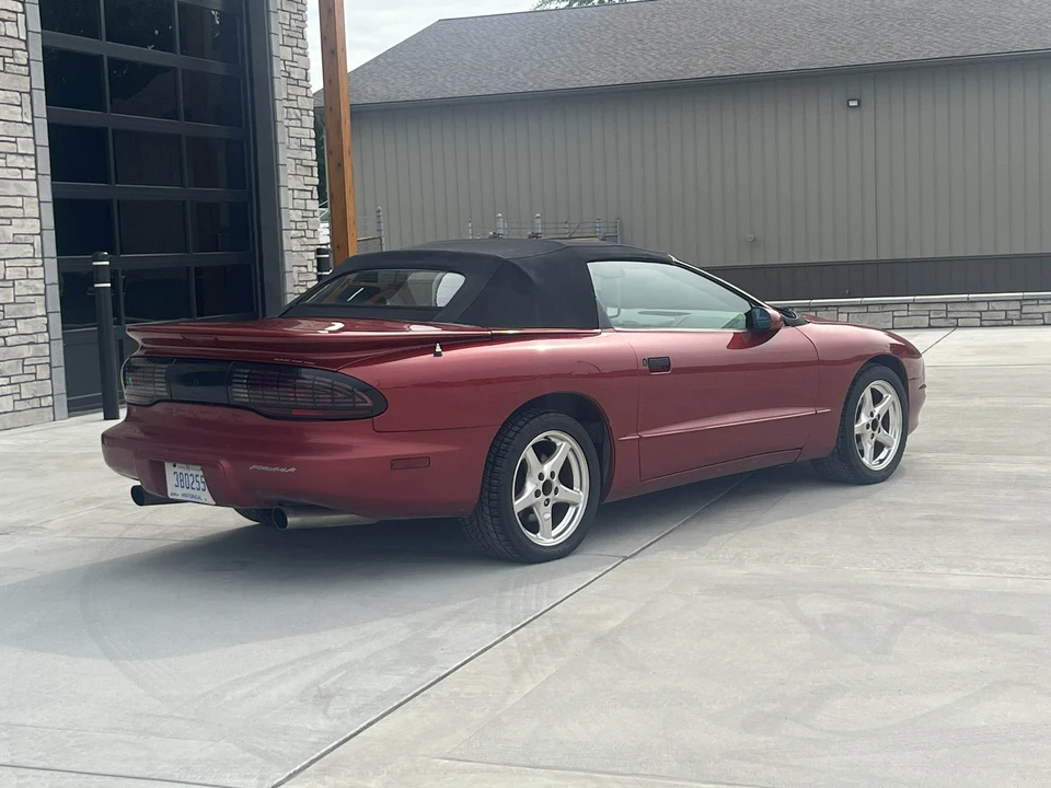 1997 Pontiac Firebird Formula 4th Gen - Image 14 of 31