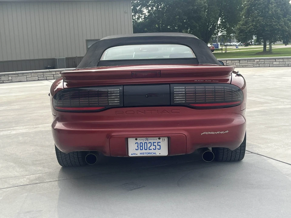 1997 Pontiac Firebird Formula 4th Gen - Image 15 of 31
