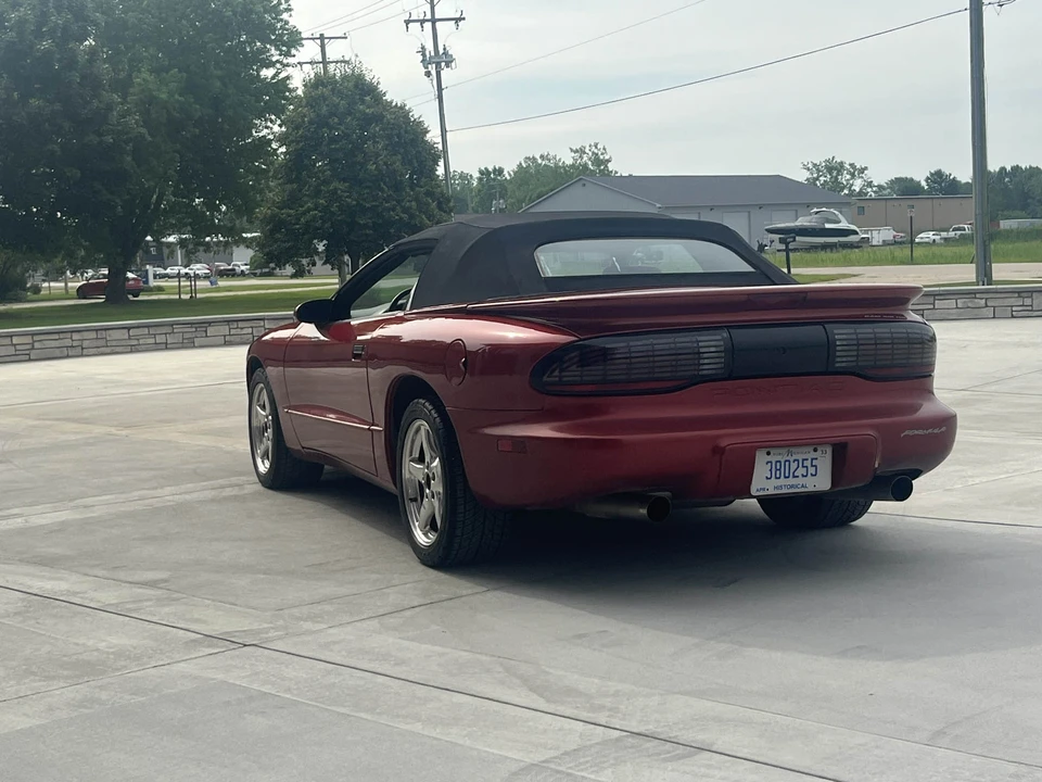 1997 Pontiac Firebird Formula 4th Gen - Image 16 of 31