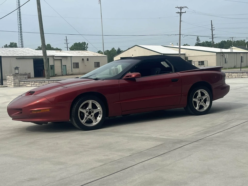 1997 Pontiac Firebird Formula 4th Gen - Image 17 of 31