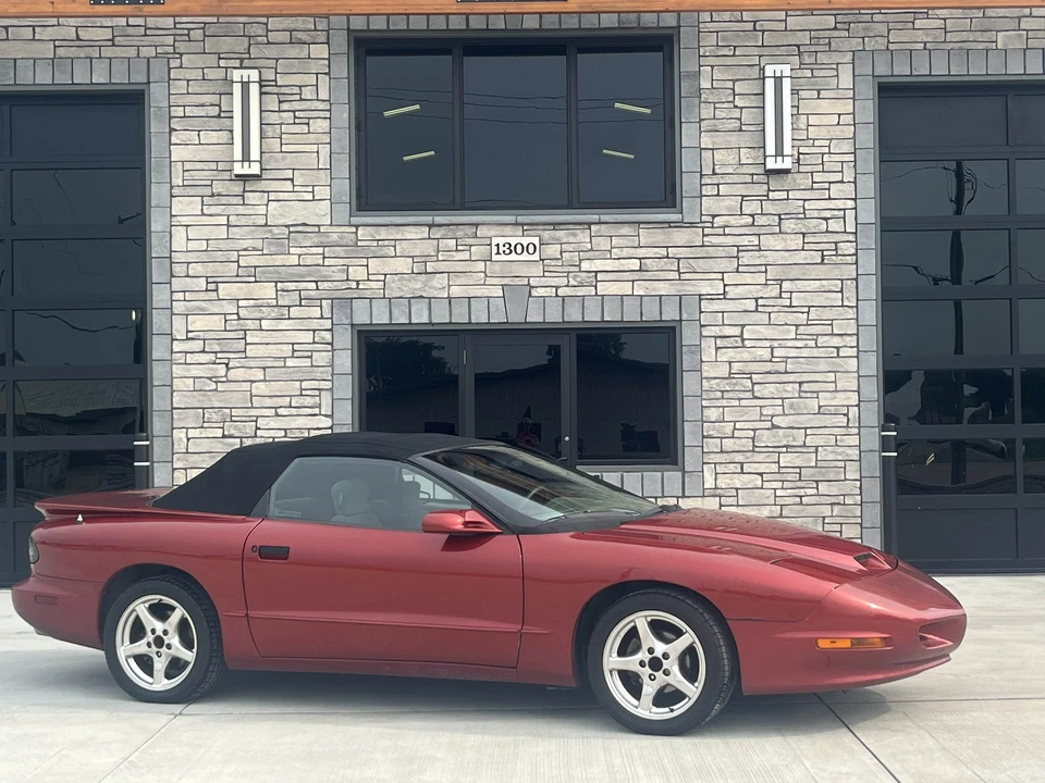 1997 Pontiac Firebird Formula 4th Gen - Image 10 of 31