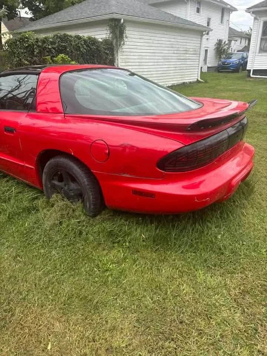 1997 Pontiac Firebird Formula 4th Gen - Image 2 of 5