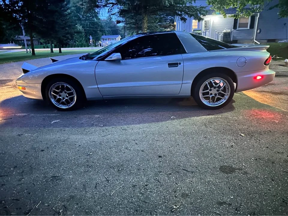 1997 Pontiac Firebird Formula 4th Gen - Image 6 of 6