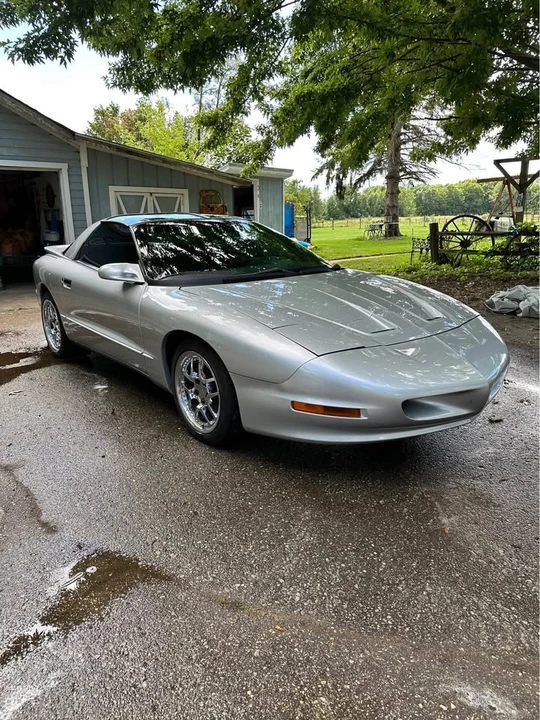 1997 Pontiac Firebird Formula 4th Gen - Image 4 of 6