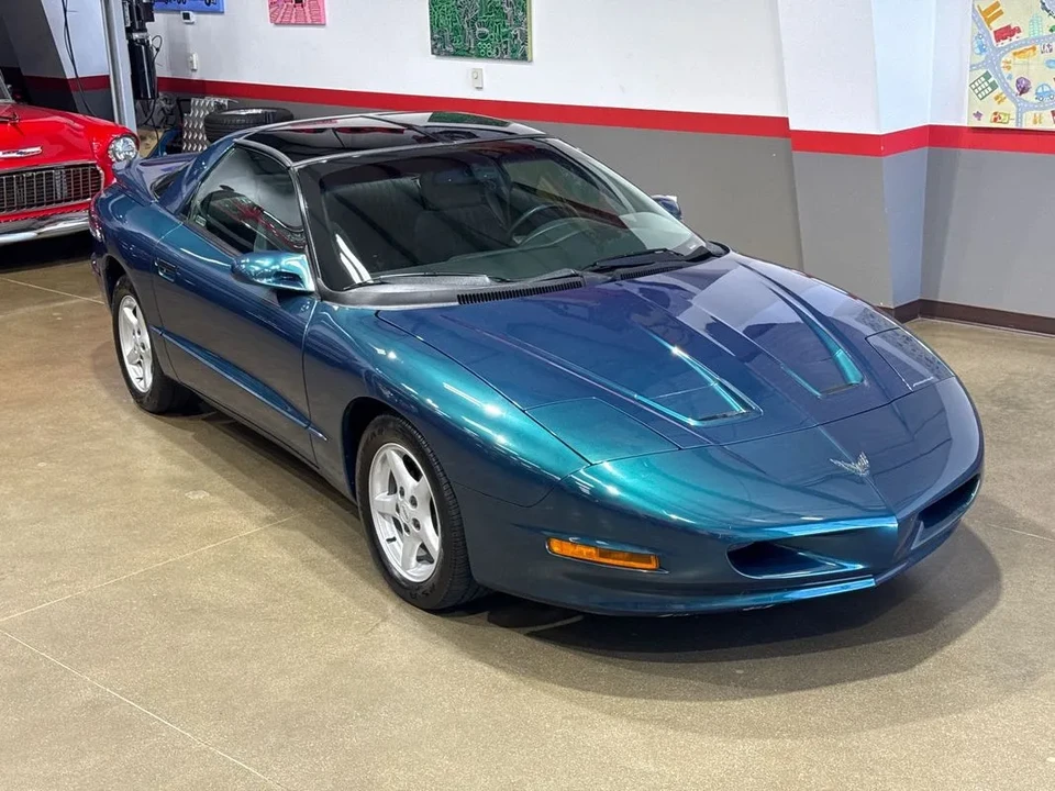 1997 Pontiac Firebird Formula 4th Gen - Image 5 of 14