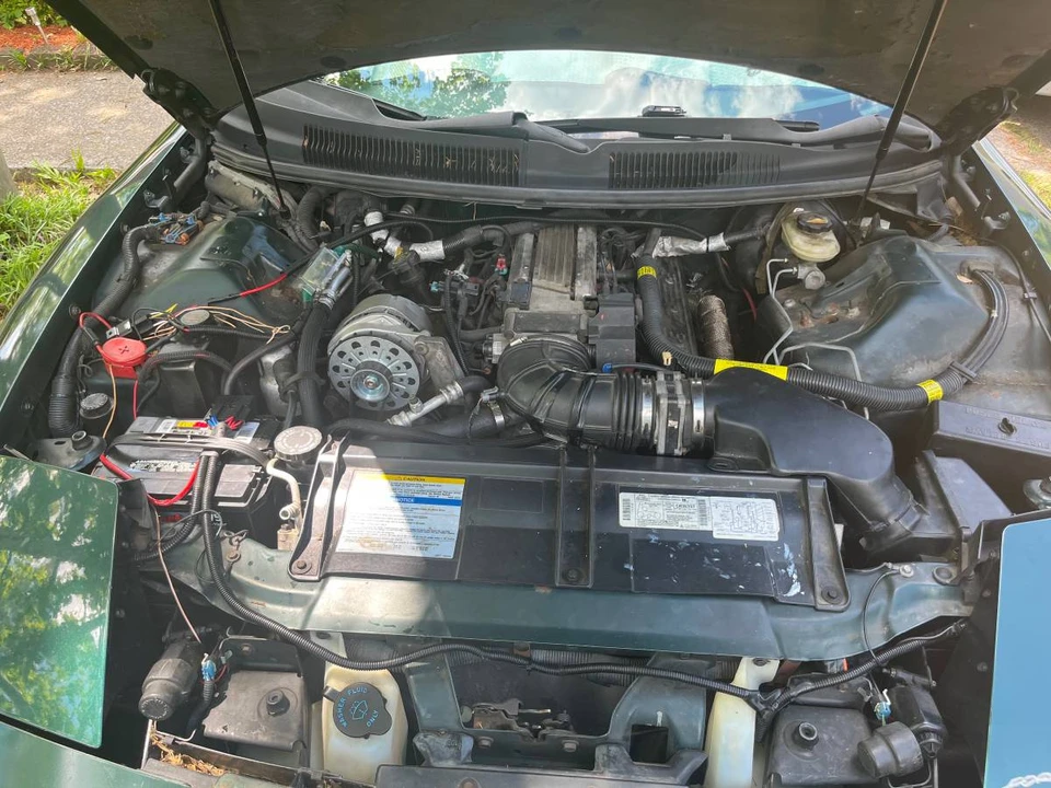 1997 Pontiac Firebird Formula 4th Gen - Image 16 of 24
