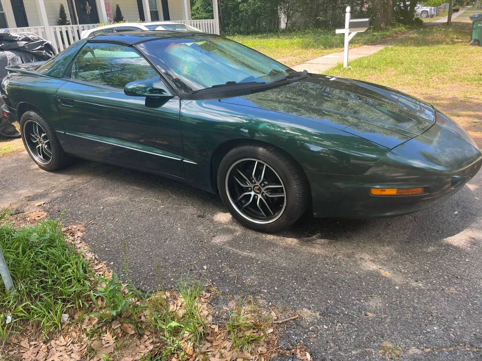 1997 Pontiac Firebird Formula 4th Gen - Image 2 of 24