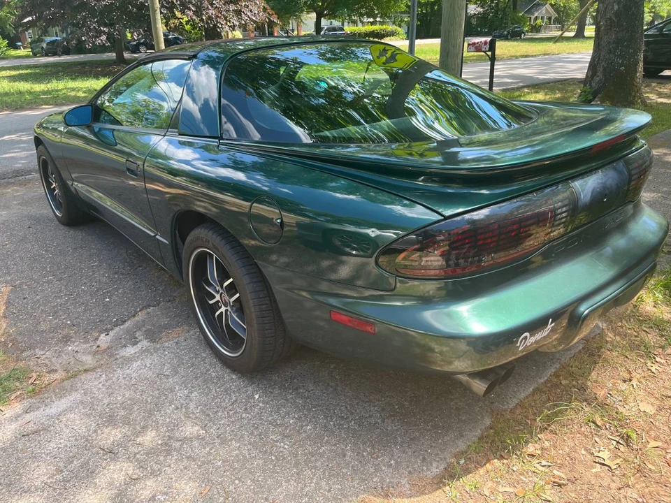 1997 Pontiac Firebird Formula 4th Gen - Image 4 of 24