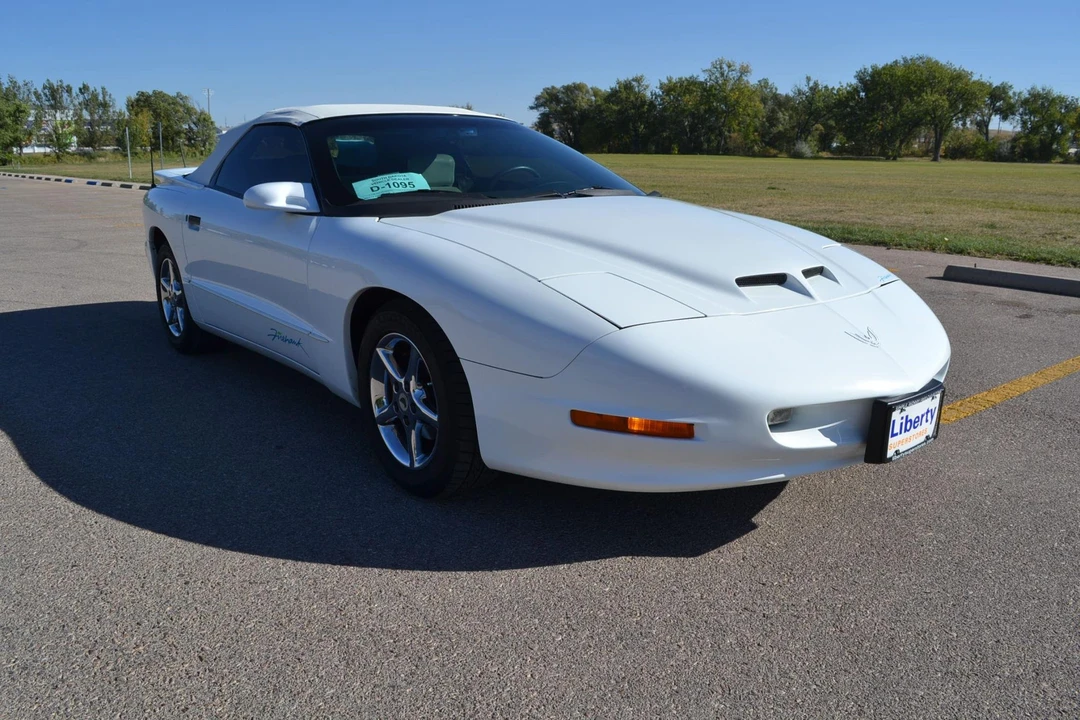 1997 Pontiac Firebird 4th Gen - Image 2 of 31