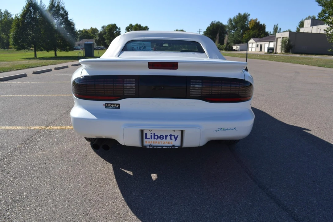 1997 Pontiac Firebird 4th Gen - Image 7 of 31
