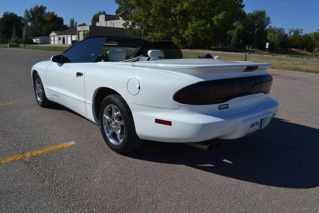1997 Pontiac Firebird 4th Gen - Image 14 of 31