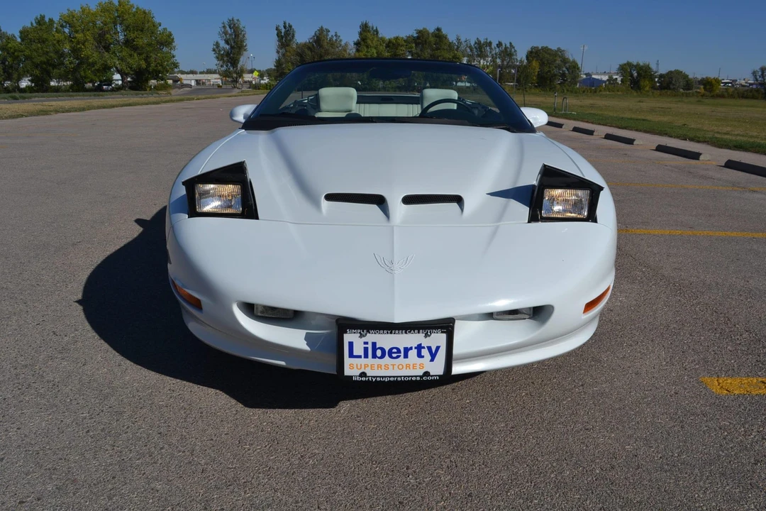 1997 Pontiac Firebird 4th Gen - Image 19 of 31