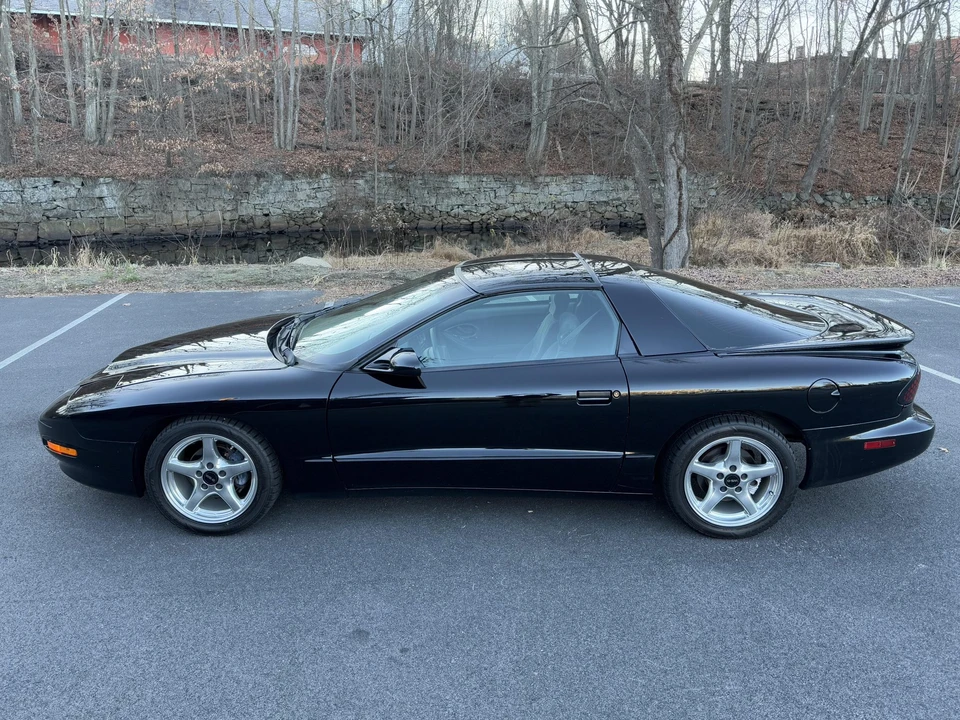 1997 Pontiac Firebird Trans Am 4th Gen - Image 17 of 31