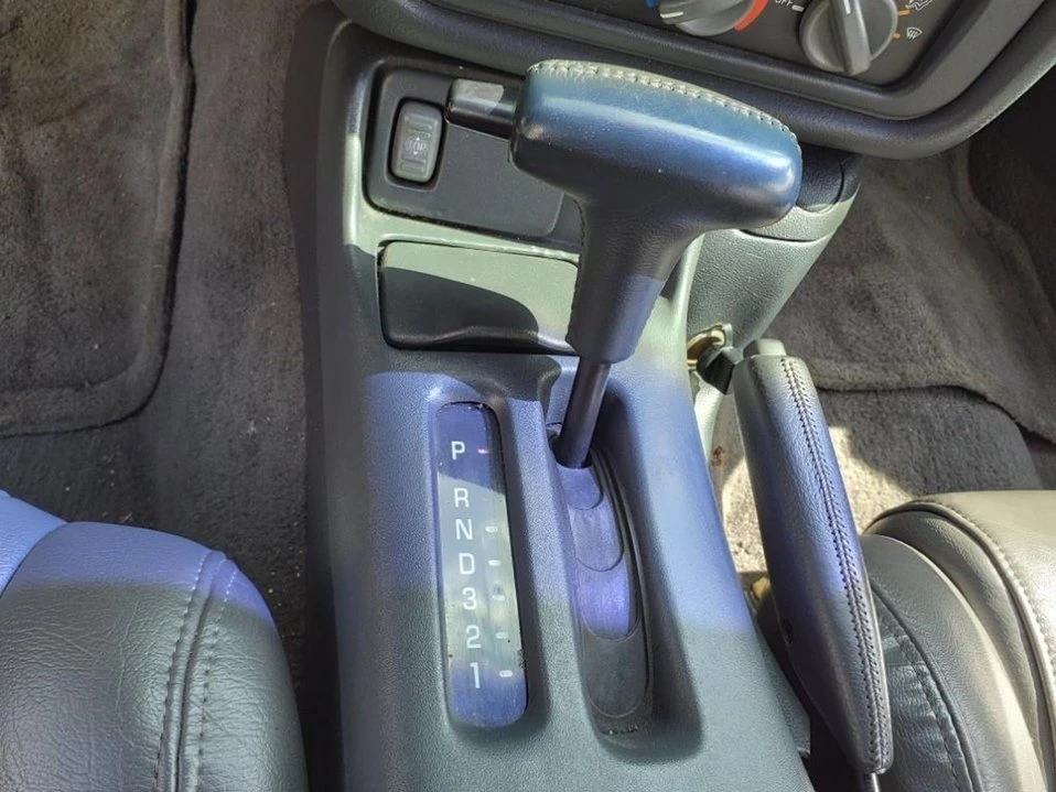 1997 Pontiac Firebird 4th Gen - Image 19 of 20