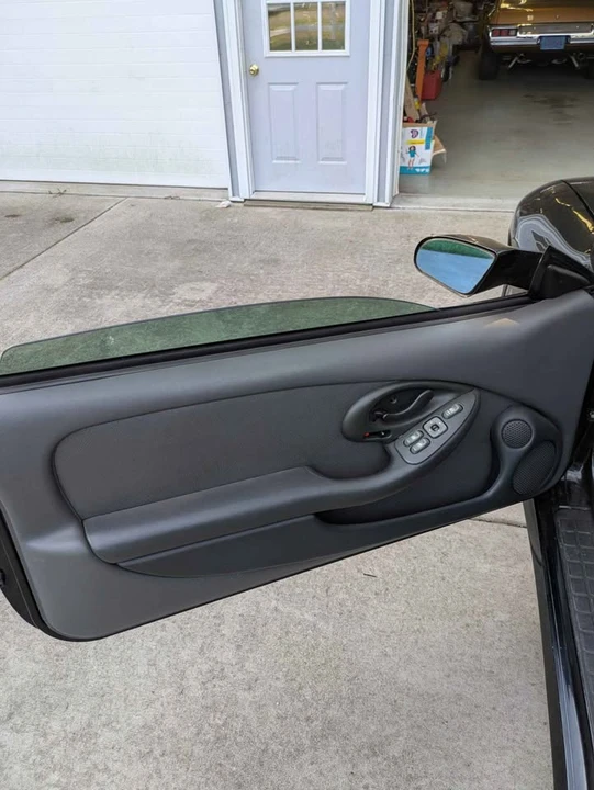 1997 Pontiac Firebird 4th Gen - Image 6 of 9
