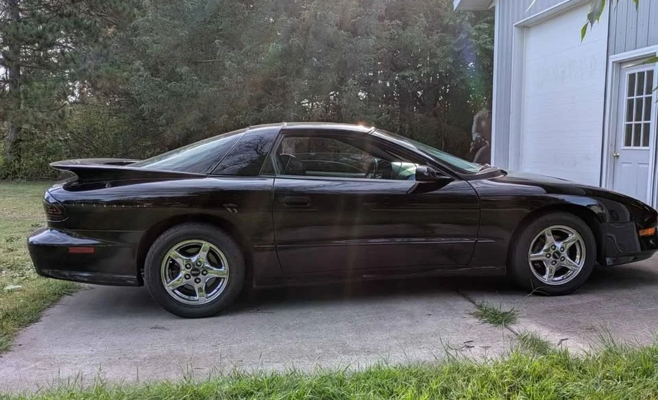 1997 Pontiac Firebird 4th Gen - Image 2 of 9