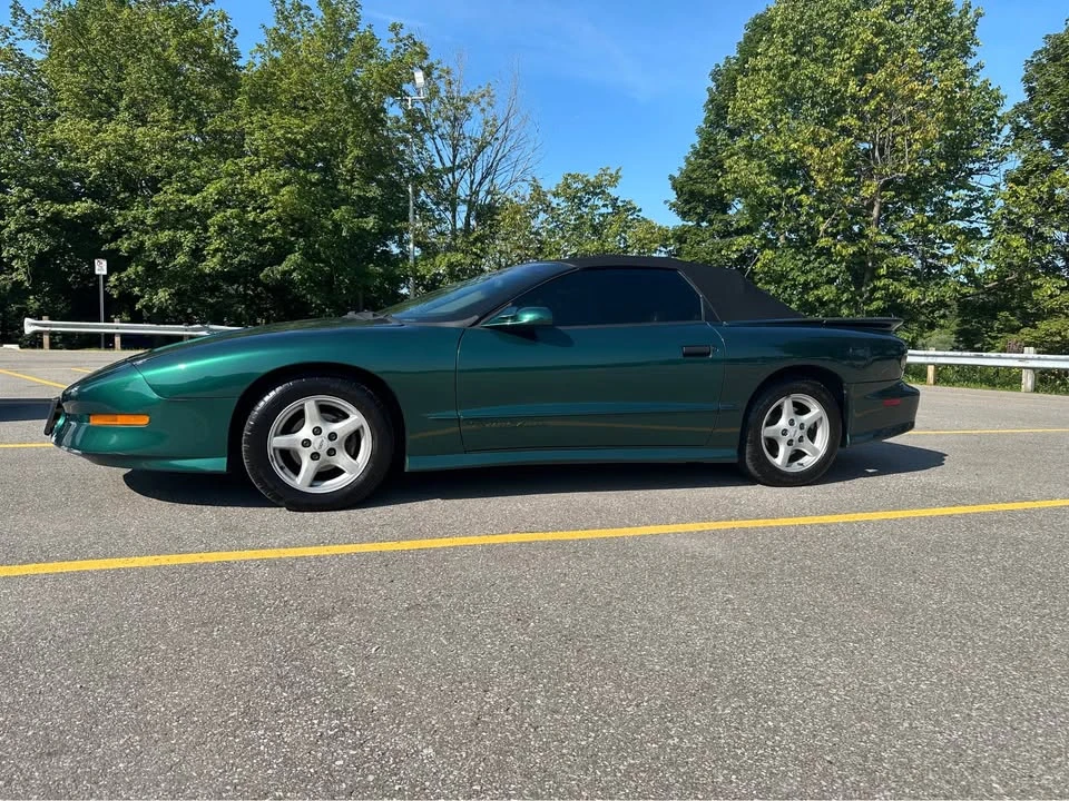 1997 Pontiac Firebird 4th Gen - Image 2 of 10
