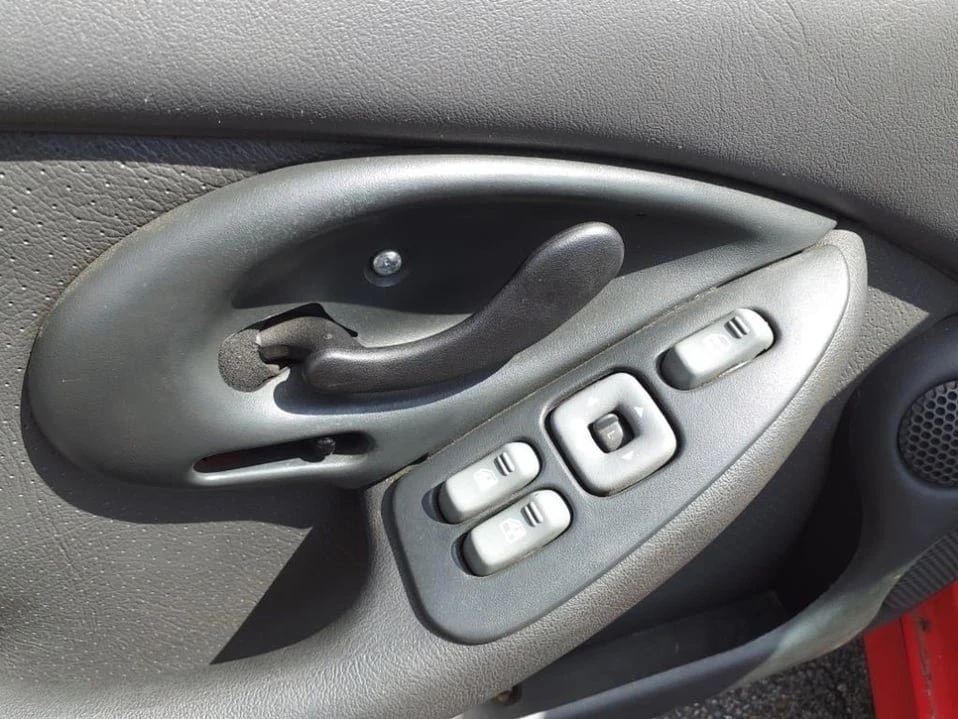 1997 Pontiac Firebird 4th Gen - Image 14 of 20