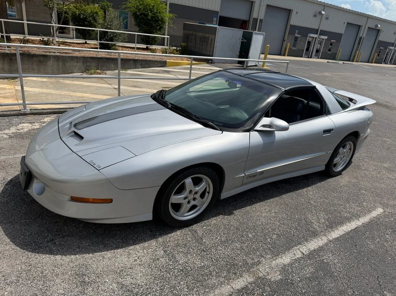 1997 Pontiac Firebird 4th Gen - Image 7 of 31