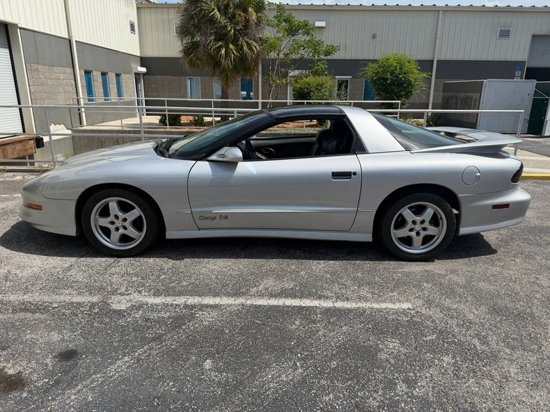 1997 Pontiac Firebird 4th Gen - Image 18 of 31