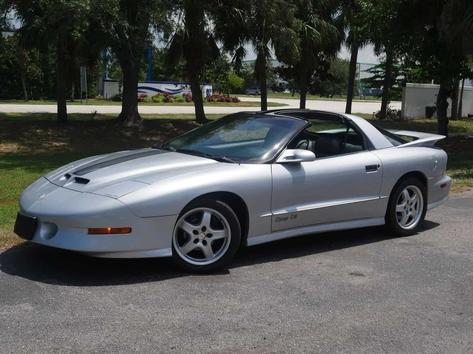 1997 Pontiac Firebird Trans Am 4th Gen - Image 10 of 18