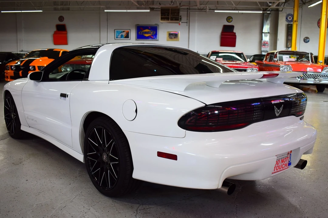 1997 Pontiac Firebird Trans Am 4th Gen - Image 17 of 20
