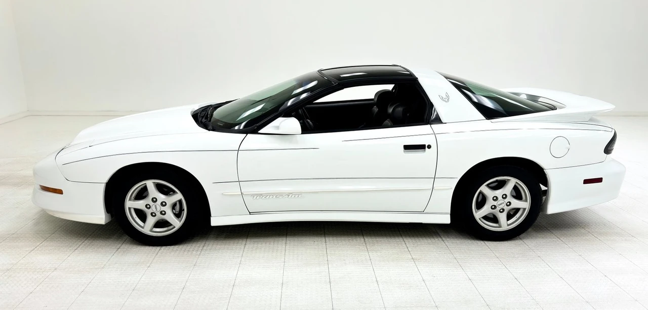 1997 Pontiac Firebird Trans Am 4th Gen - Image 2 of 12