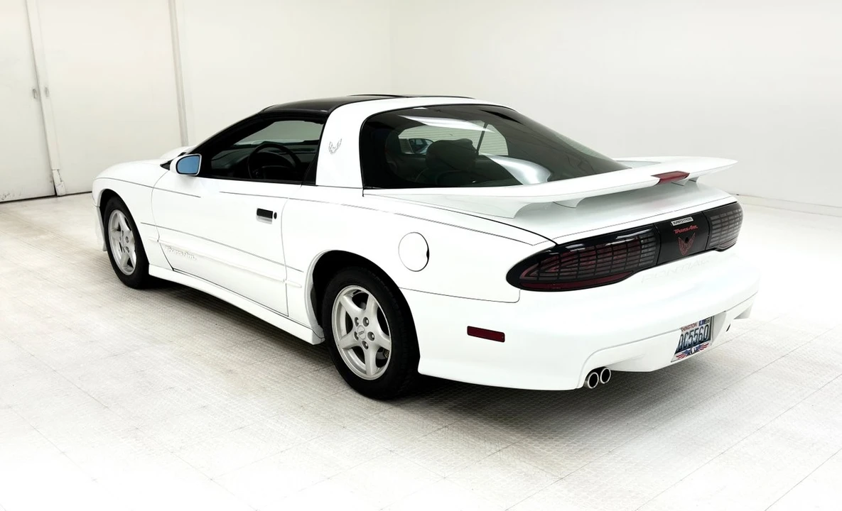 1997 Pontiac Firebird Trans Am 4th Gen - Image 4 of 12