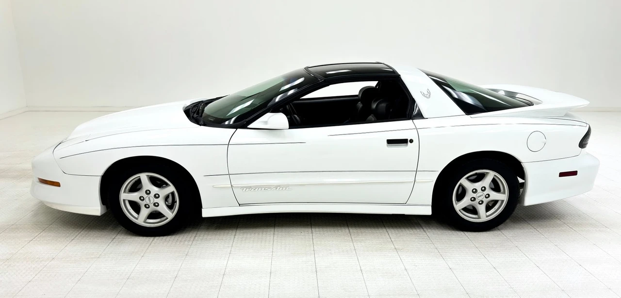 1997 Pontiac Firebird Trans Am 4th Gen - Image 2 of 12