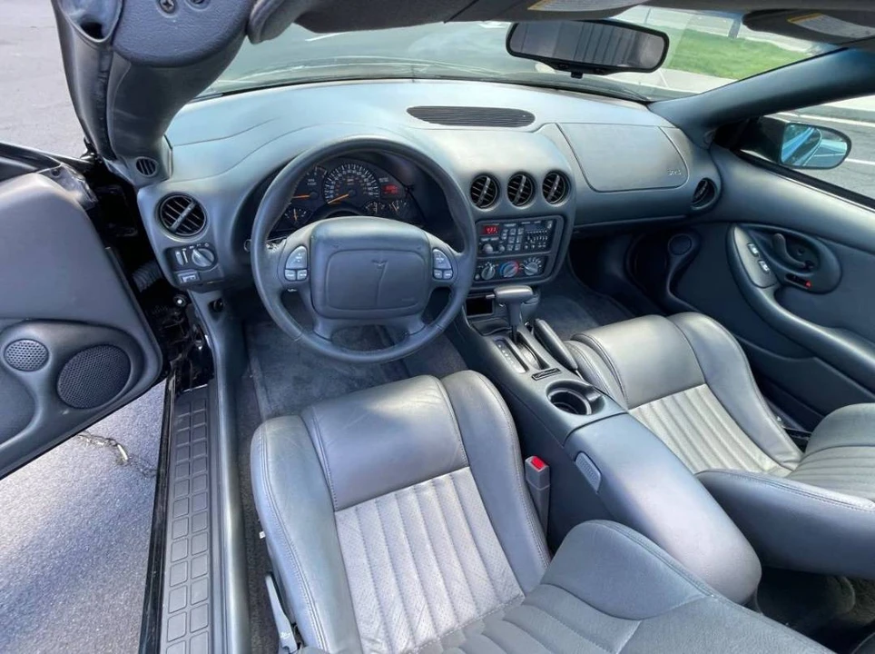 1997 Pontiac Firebird Formula 4th Gen - Image 7 of 18