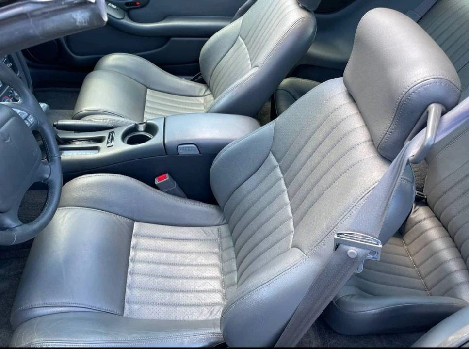 1997 Pontiac Firebird Formula 4th Gen - Image 10 of 18