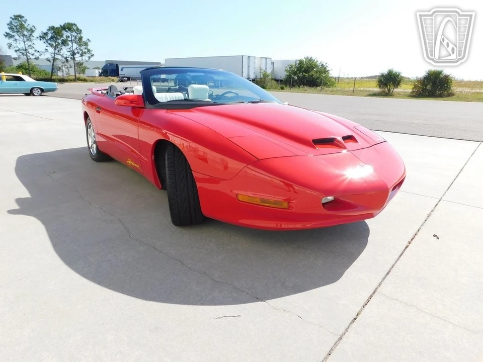 1997 Pontiac Firebird Formula 4th Gen - Image 11 of 12