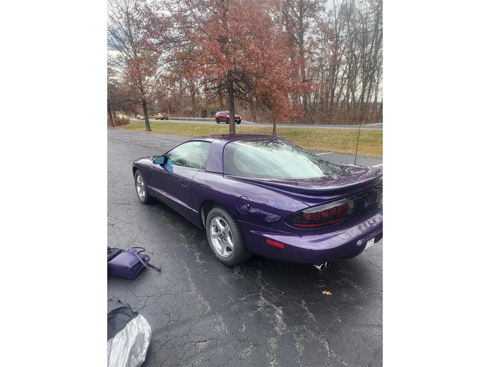 1997 Pontiac Firebird Formula 4th Gen - Image 14 of 31