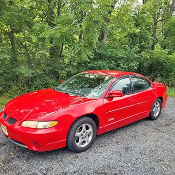 1997 Pontiac Grand Prix GTP Sedan 4D