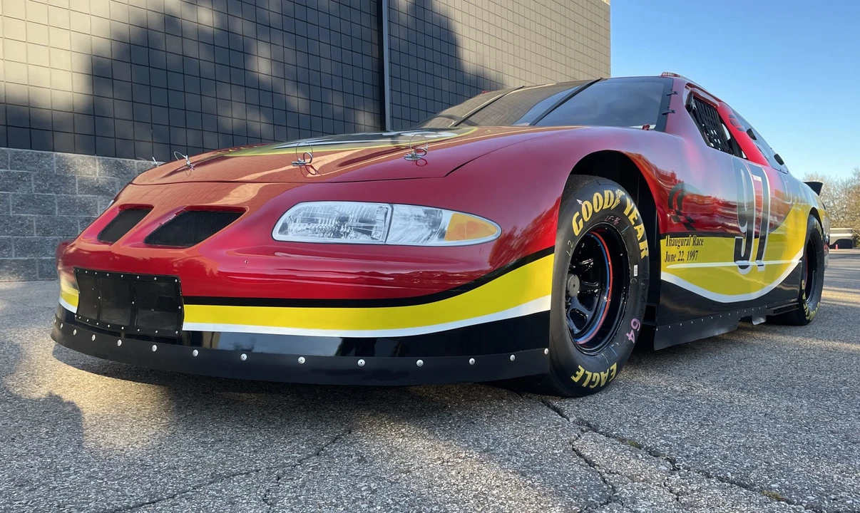 1997 Pontiac Grand Prix 3rd+ Gen - Image 7 of 31
