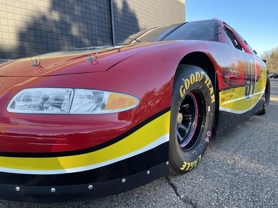 1997 Pontiac Grand Prix 3rd+ Gen - Image 31 of 31