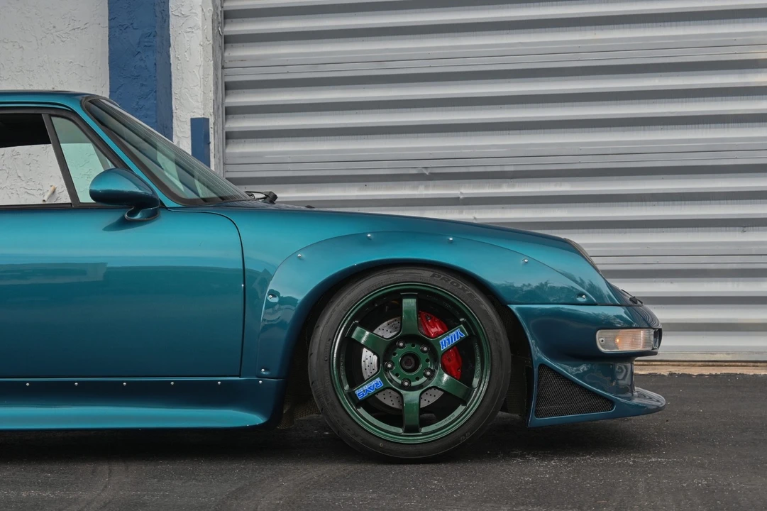 1997 Porsche 911 - Image 19 of 31