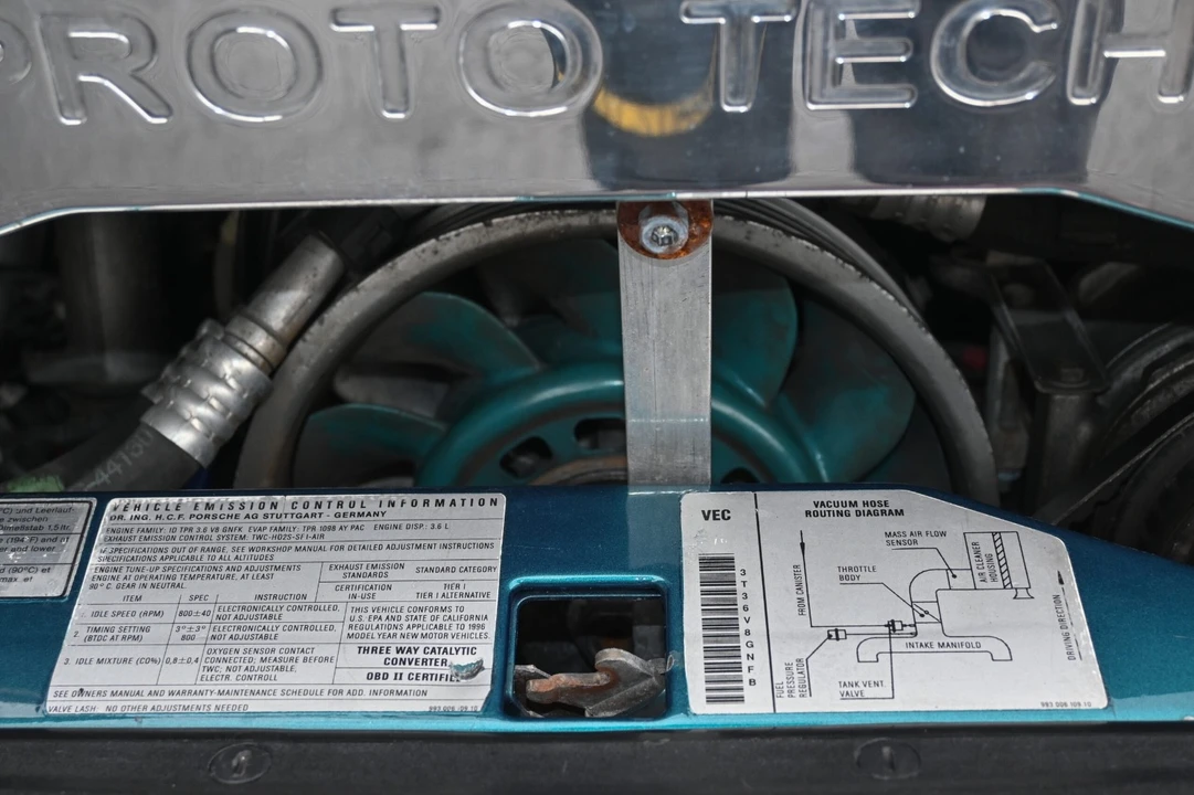 1997 Porsche 911 - Image 28 of 31