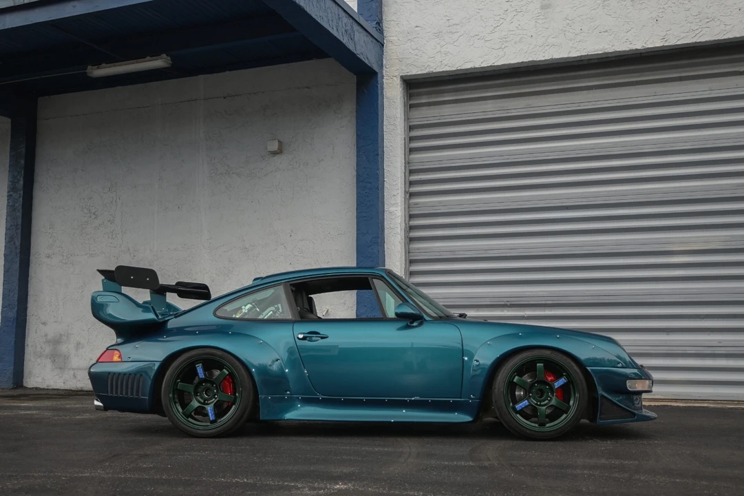 1997 Porsche 911 - Image 17 of 31